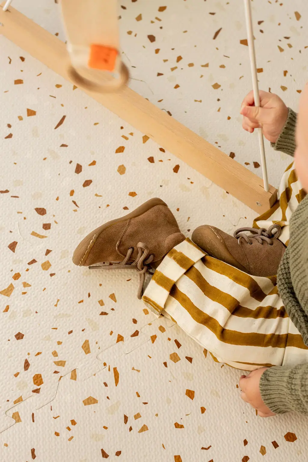 Van slofjes tot eerste stapjes Bescherming, comfort en liefde voor kleine voetjes