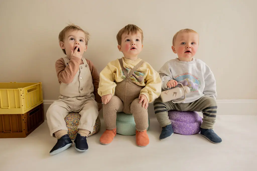 Van slofjes tot eerste stapjes Bescherming, comfort en liefde voor kleine voetjes