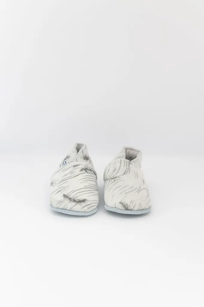 Babysoft grey feather
